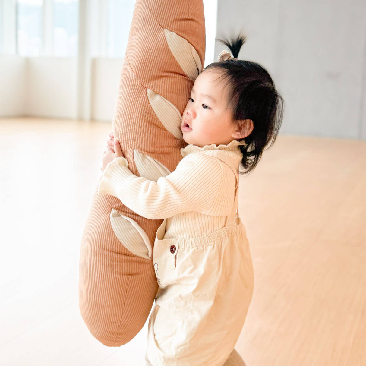 GIANT BAGUETTE CUSHION