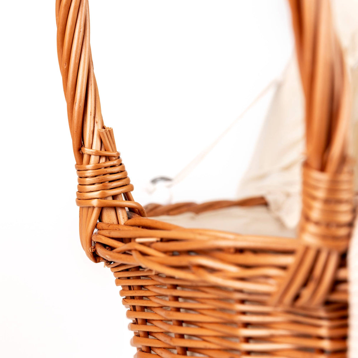 Wicker Pram Eggshell