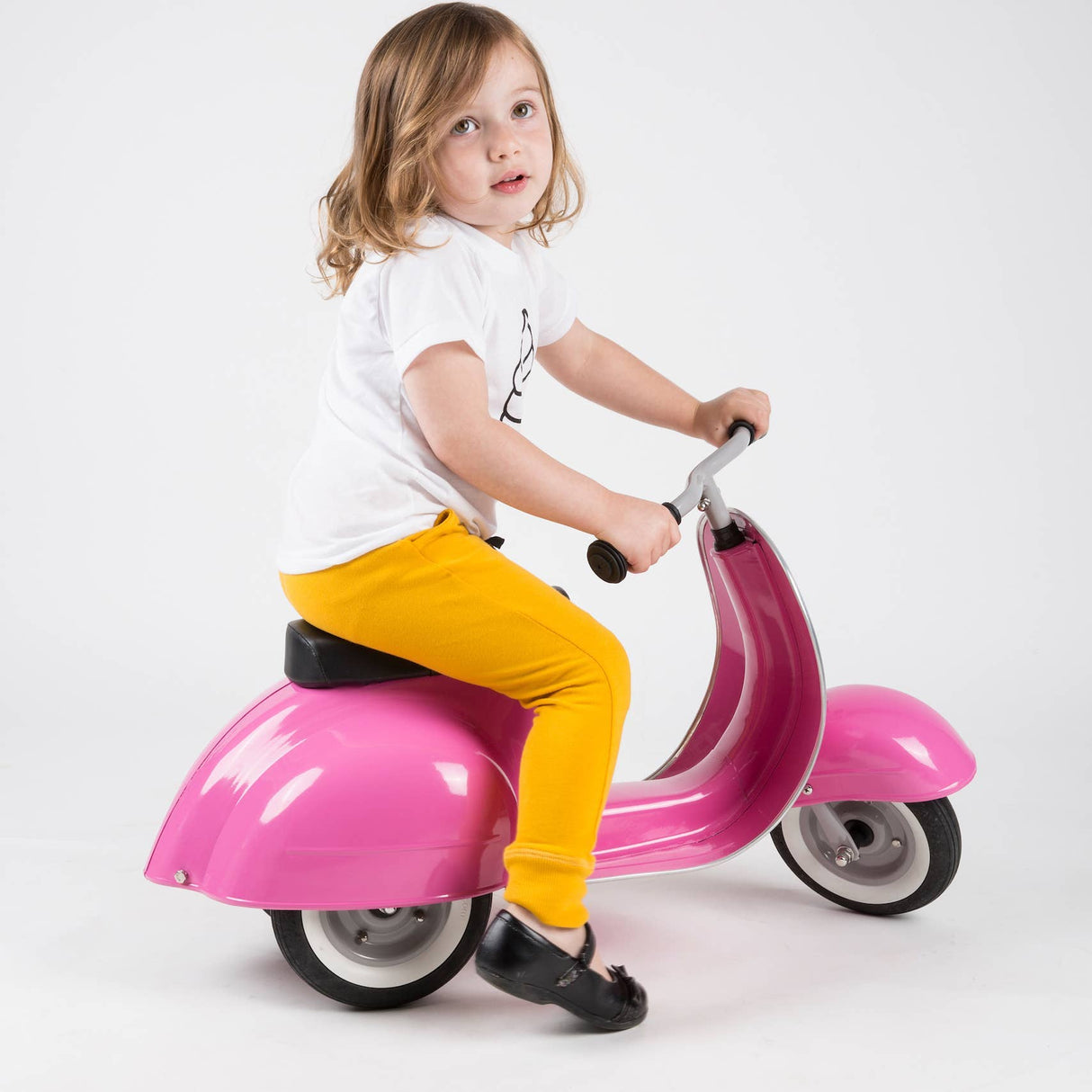 Ambosstoys Scooters PRIMO ride-on toy Classic Pink