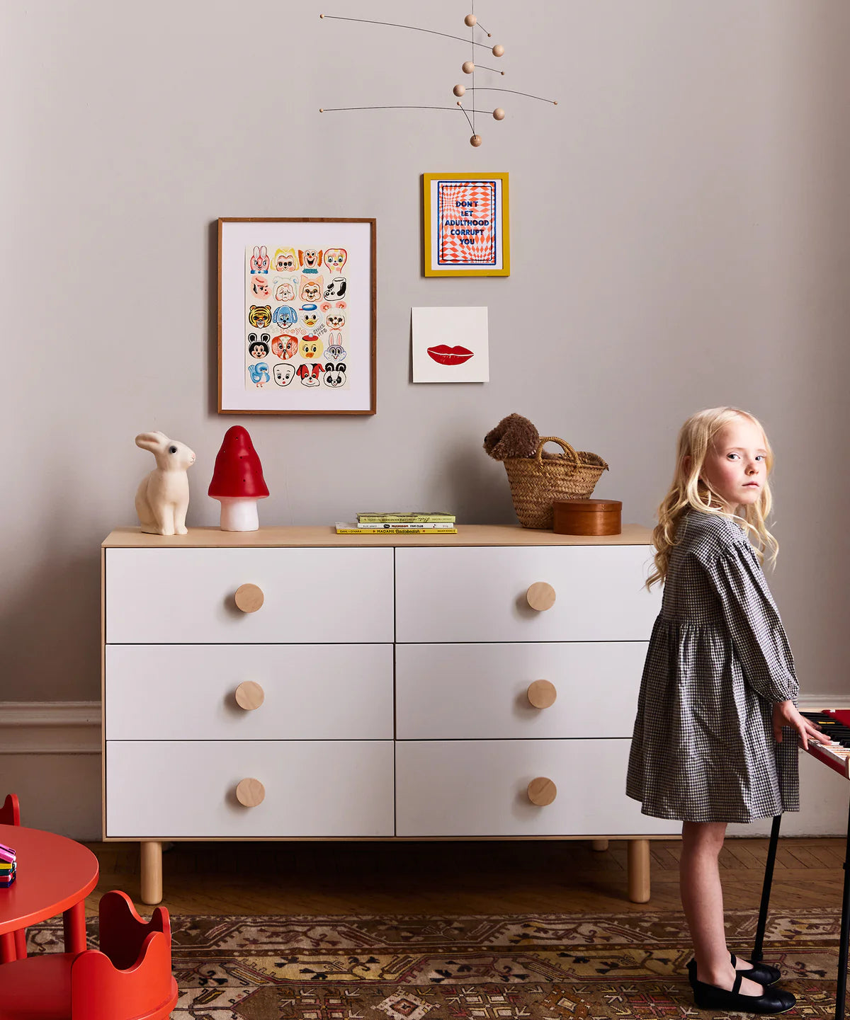 Dot 6-drawer dresser with modern round knobs, spacious storage for nursery or kids' room