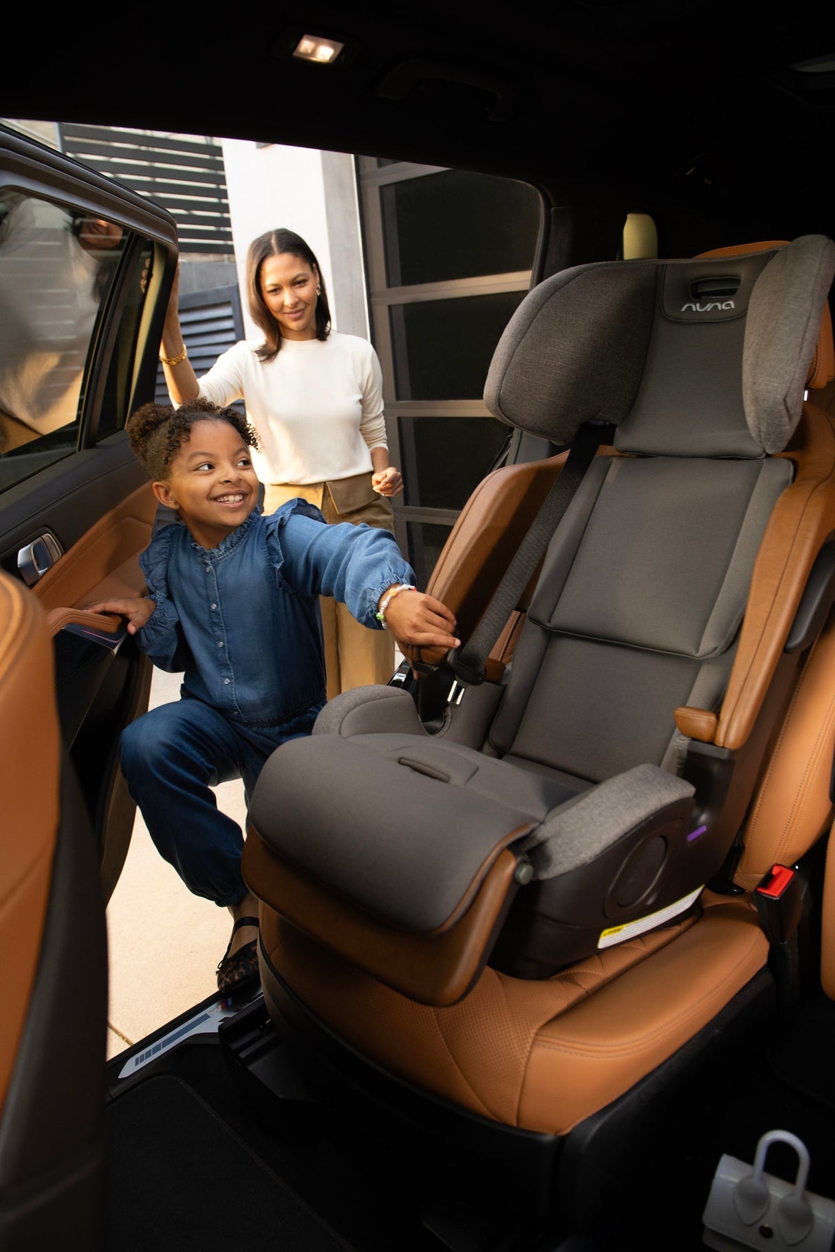 New! Nuna LUMN Harness Booster Seat