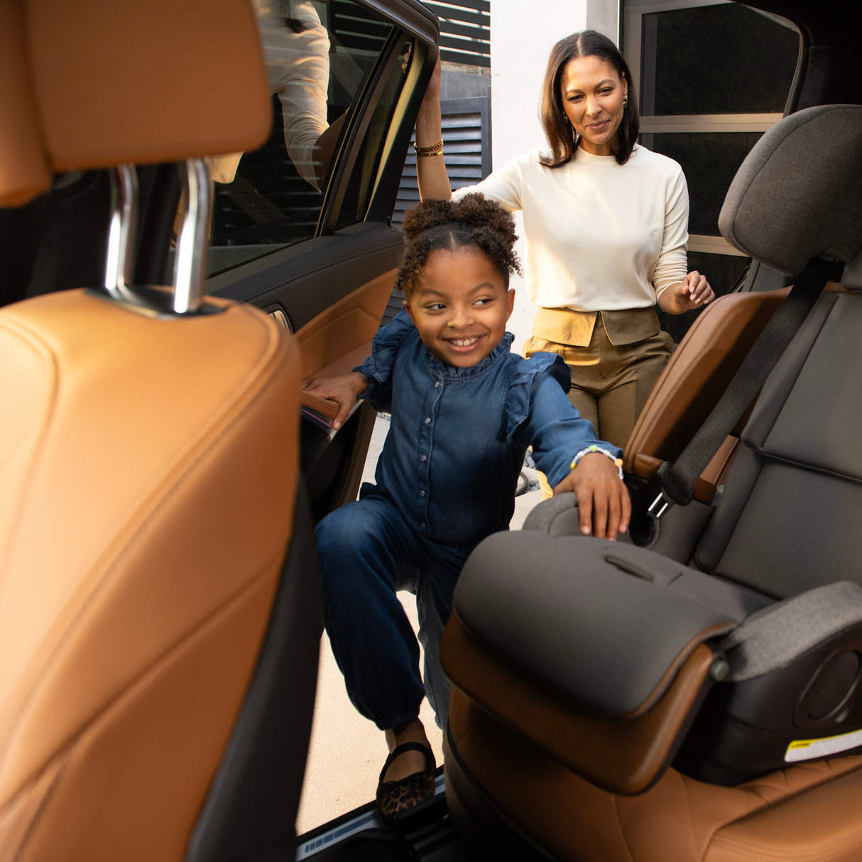 New! Nuna LUMN Harness Booster Seat