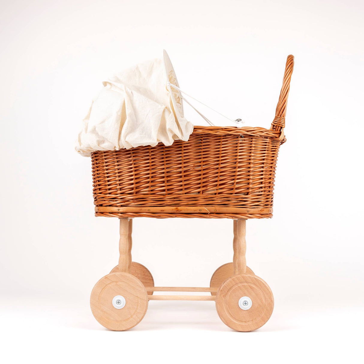 Wicker Pram Eggshell