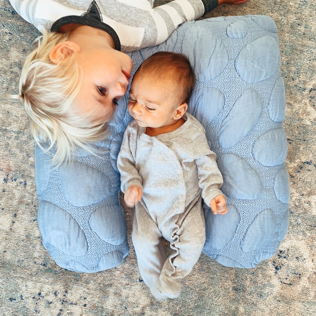 Niche Organic Nursing Pillow - Tadpole