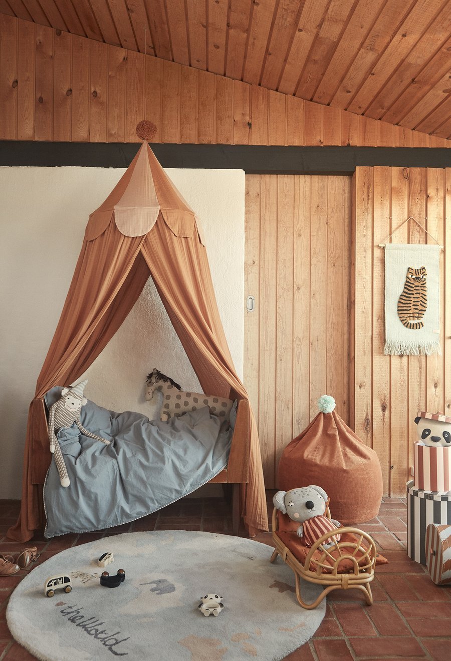 Oyoy Rainbow Doll Bed - Tadpole