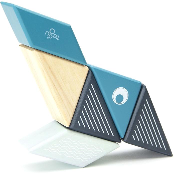 Tegu Travel Pals Whale - Tadpole