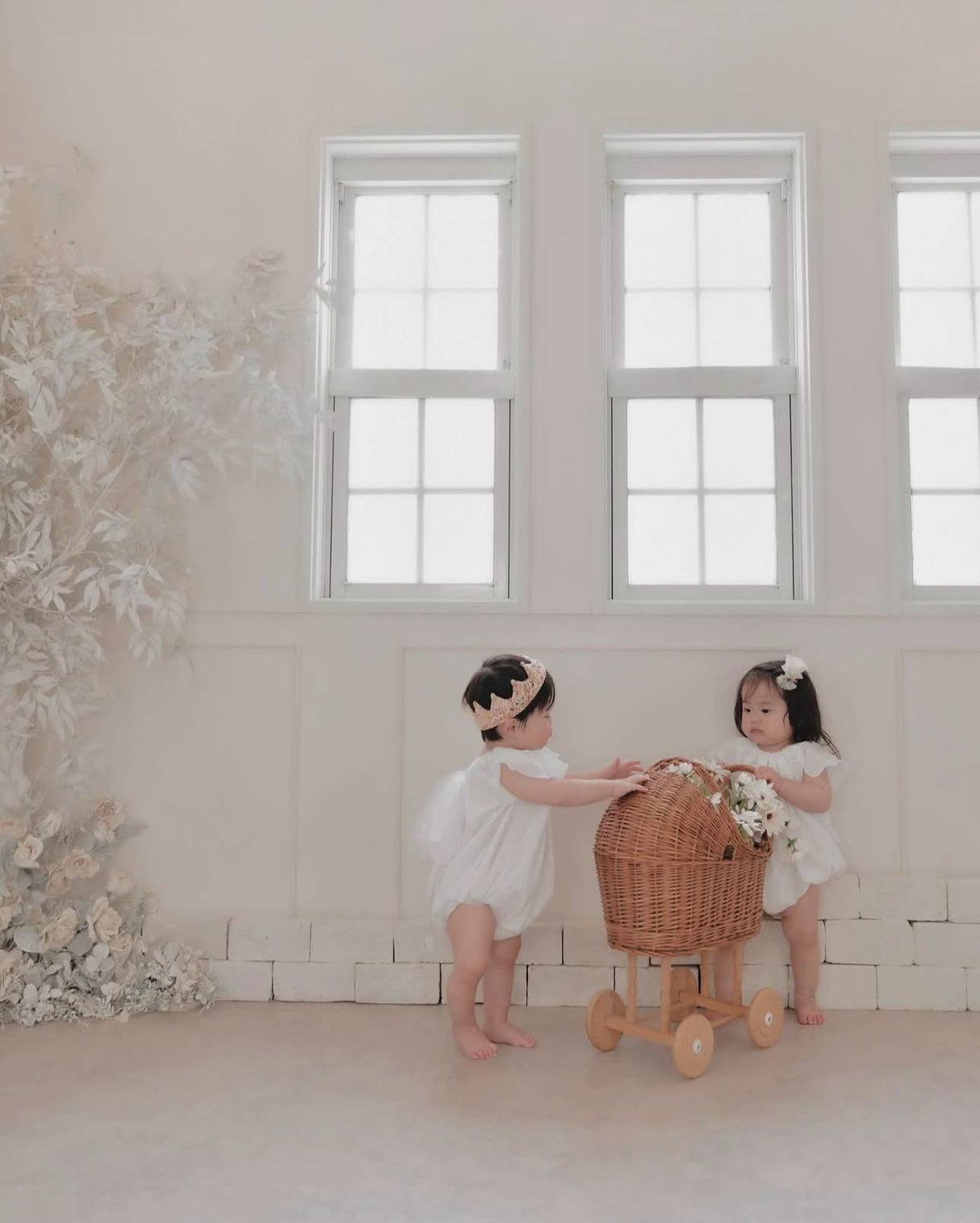 Wicker Pram Eggshell