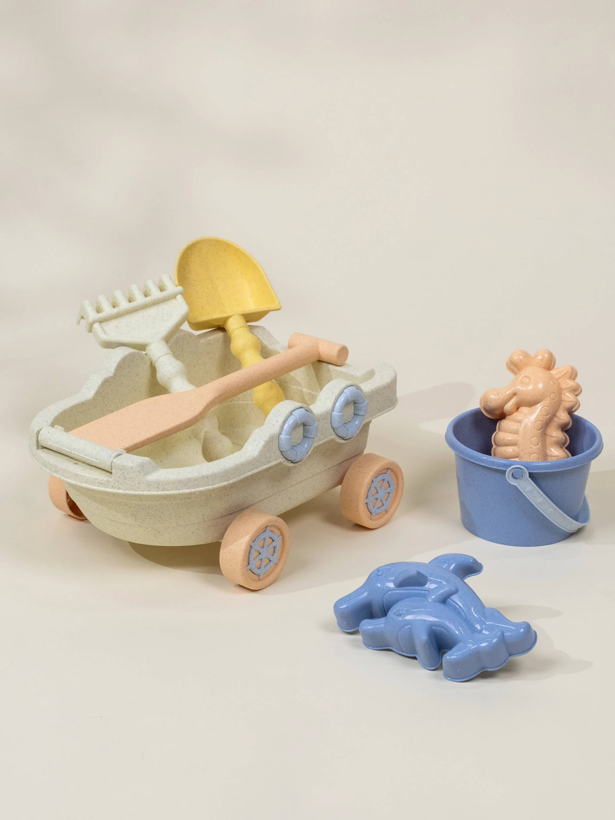 Oversized 6-Piece Wheat Straw Sand Toy Set – Wagon & Accessories