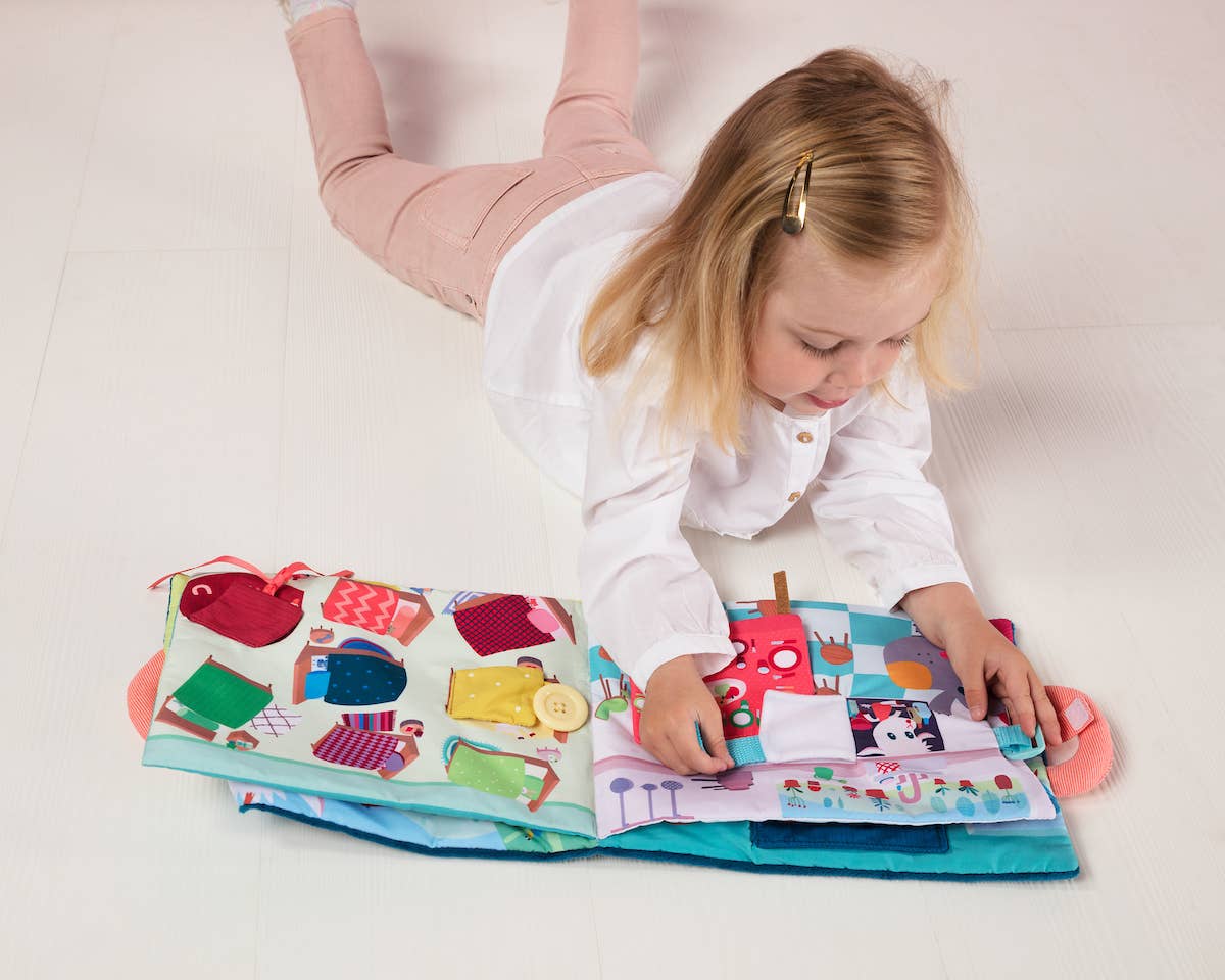 L83080 (Activity Book - the Wolf and 7 Goats)