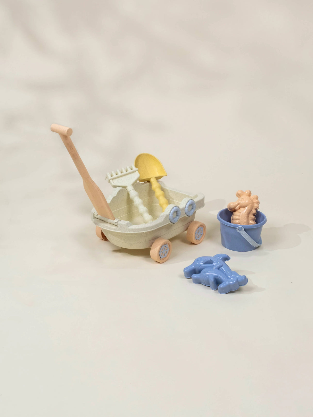 Oversized 6-Piece Wheat Straw Sand Toy Set – Wagon & Accessories