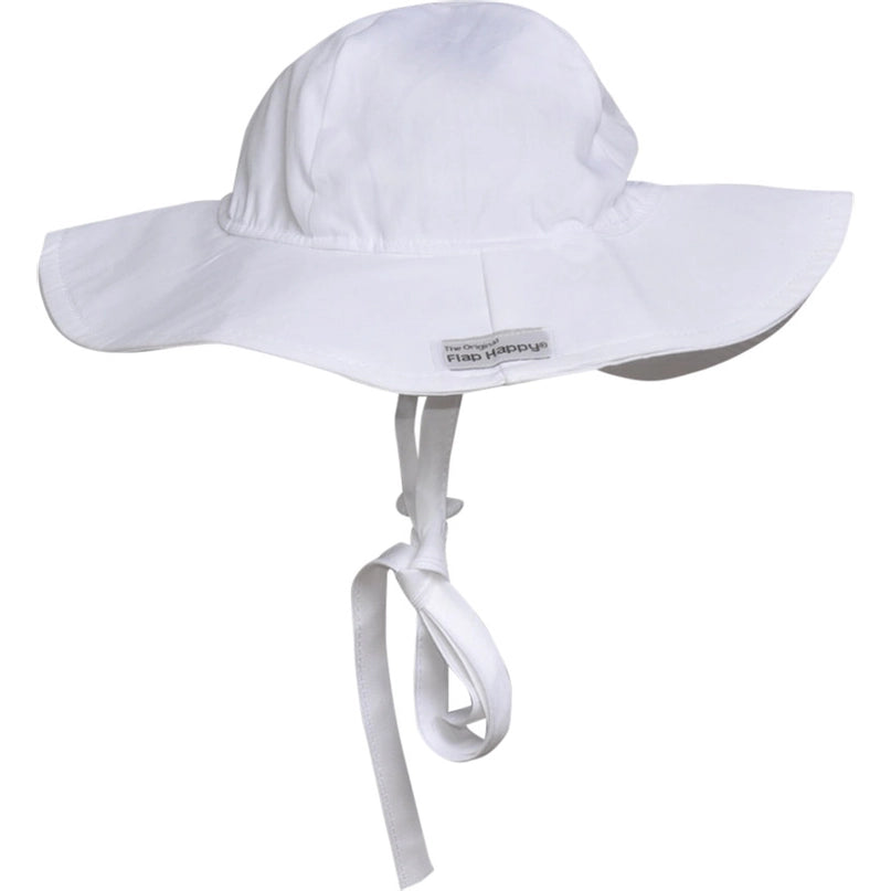White floppy sun hat for kids with UPF50+ protection. Wide brim shades face and neck, adjustable ties for windy days. Ideal for beach, pool, or daily outdoor play.