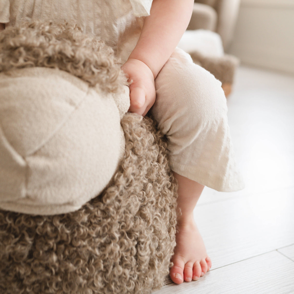 BAA BAA Sheep POUFF // Ride-on toys