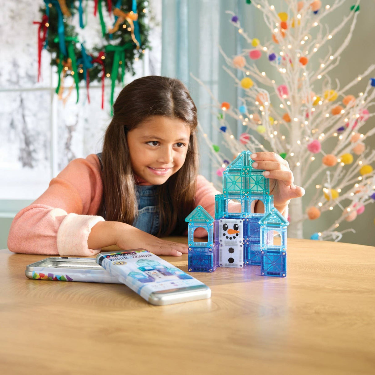 Magna-Tiles Winter Wonder 26-Piece Travel Set
