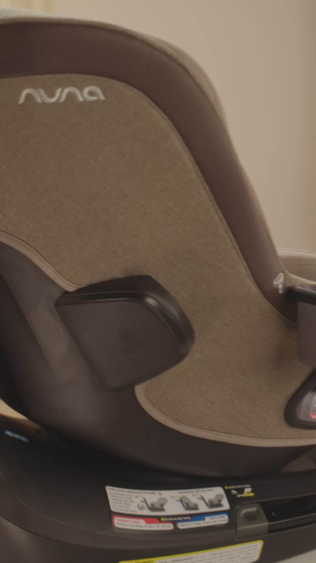 Nuna REVV Maxx Convertible Swivel Car Seat ( Pre-order, available in May)