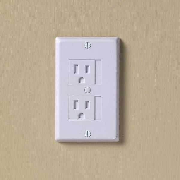 Kid Co. Universal Outlet Cover