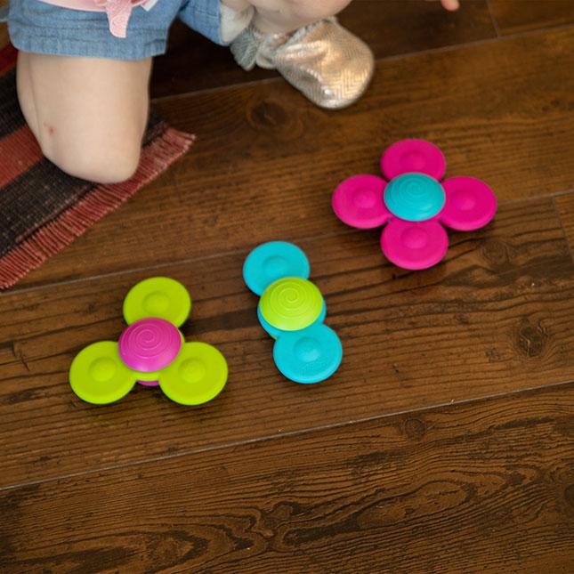 Fat Brain Whirly Squigz - Tadpole