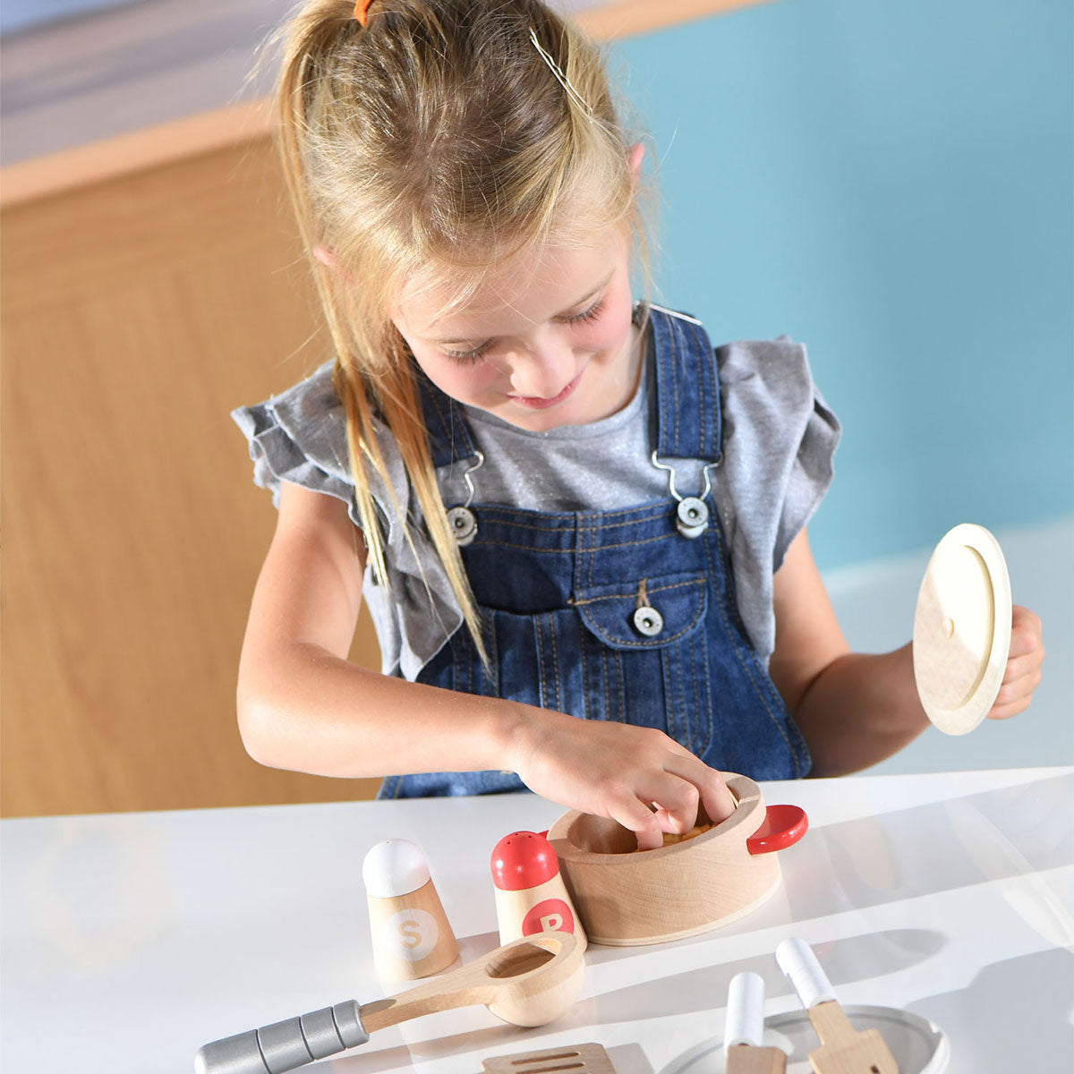 Hape Cook & Serve Set - Tadpole