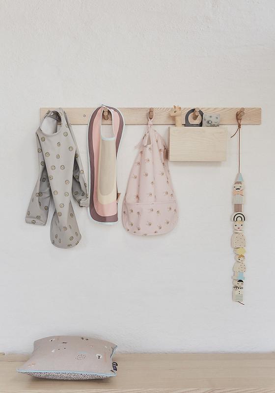 Oyoy Rose Rabbit Bib - Tadpole