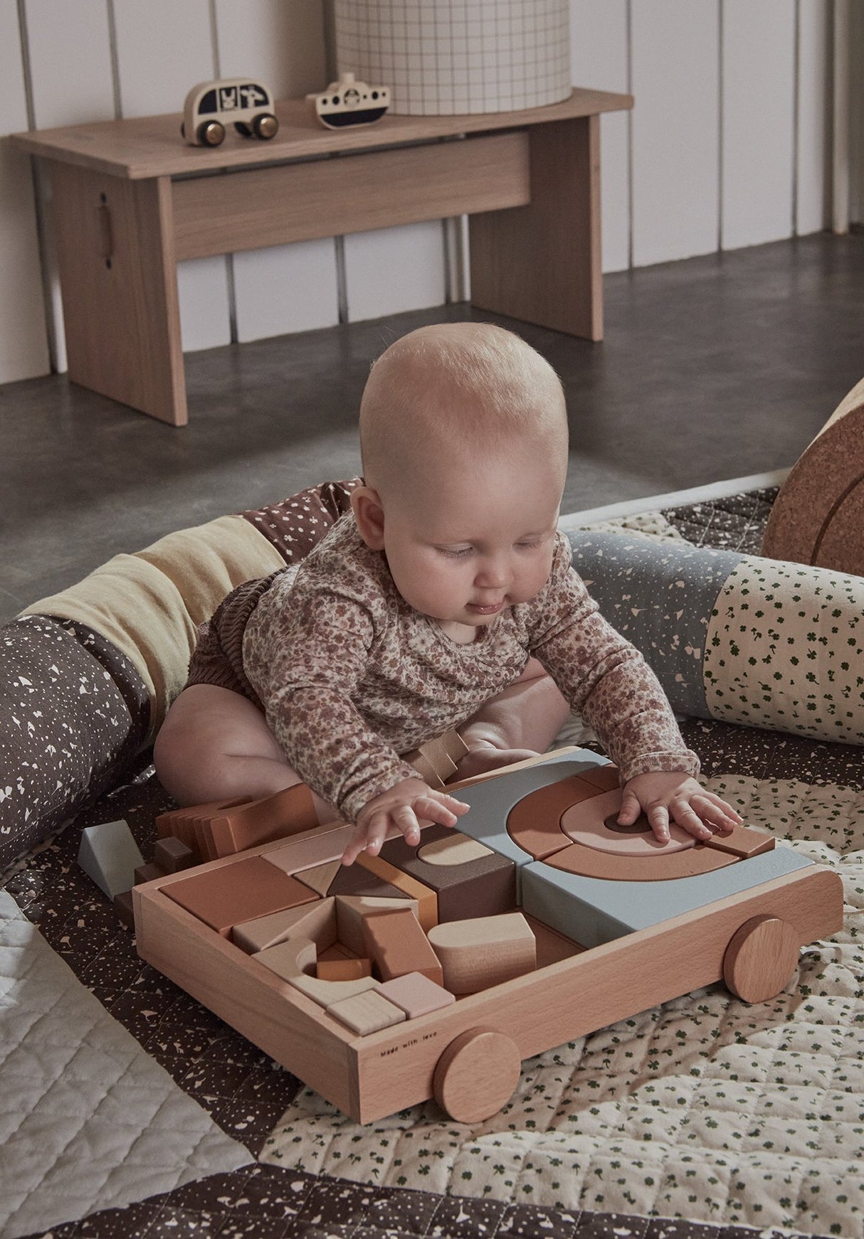 Oyoy Wooden Rainbow Wagon with Blocks - Tadpole