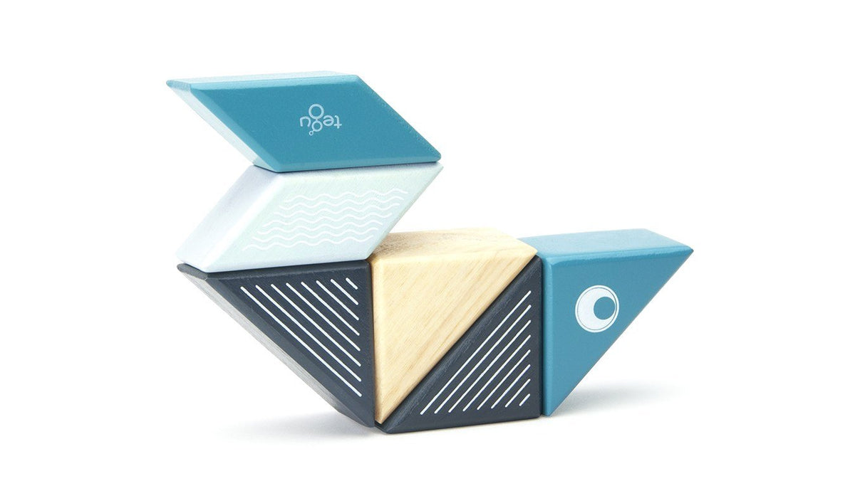Tegu Travel Pals Whale - Tadpole